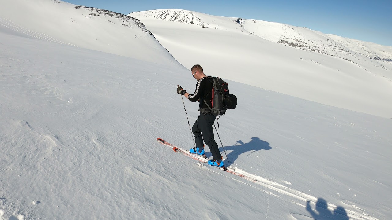 Spiterstulen til Galdhøpiggen på randonee 17.04.2021