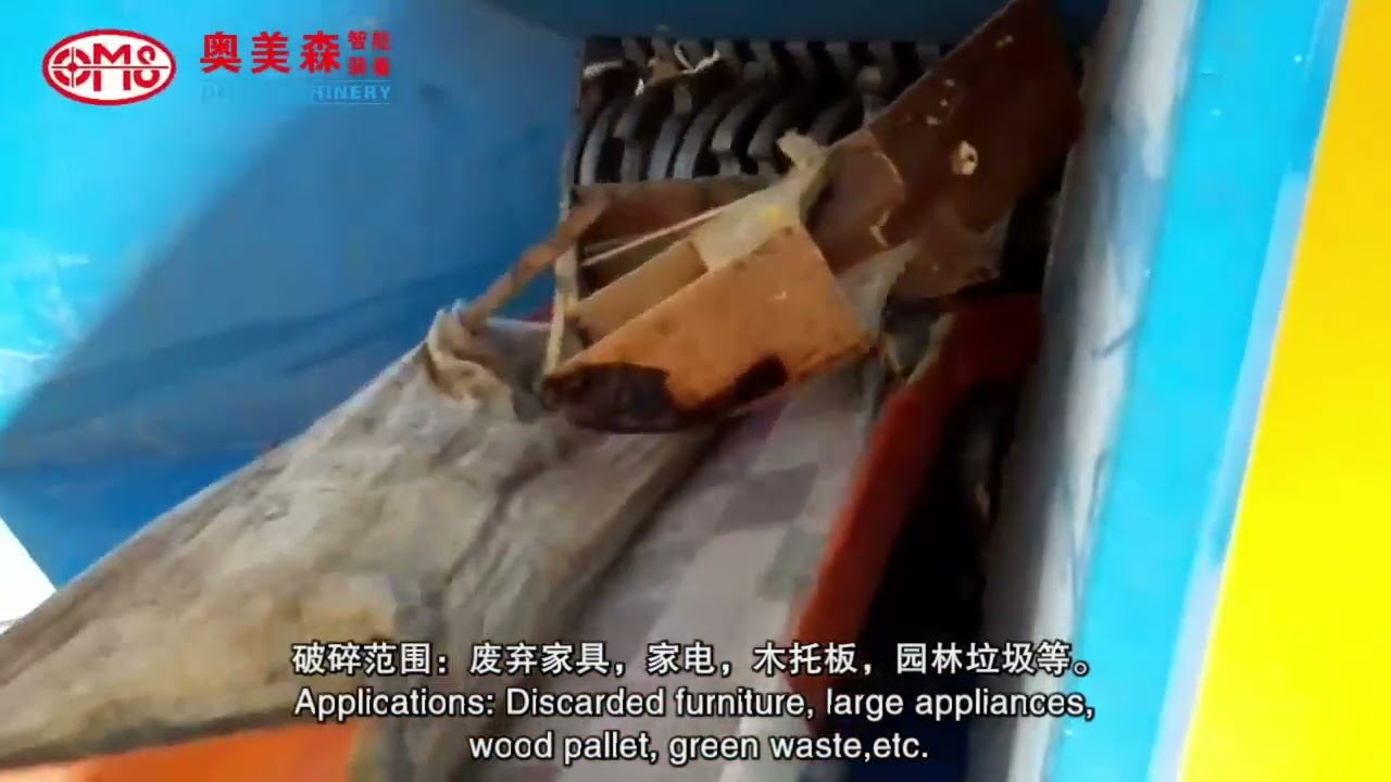 Crushing of large items of garbage