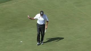 Jim Furyk drains a 28-foot putt for birdie at Accenture