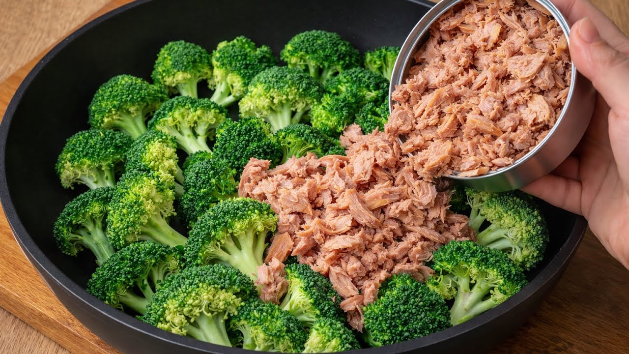 Breakfast in 5 minutes! A simple broccoli recipe that I make almost every day!