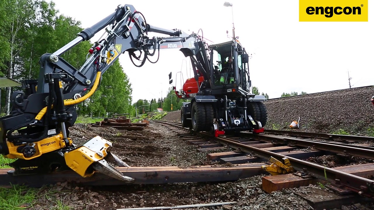 Atlas 160W Railroad with engcon Tiltrotator and Rail Grabber