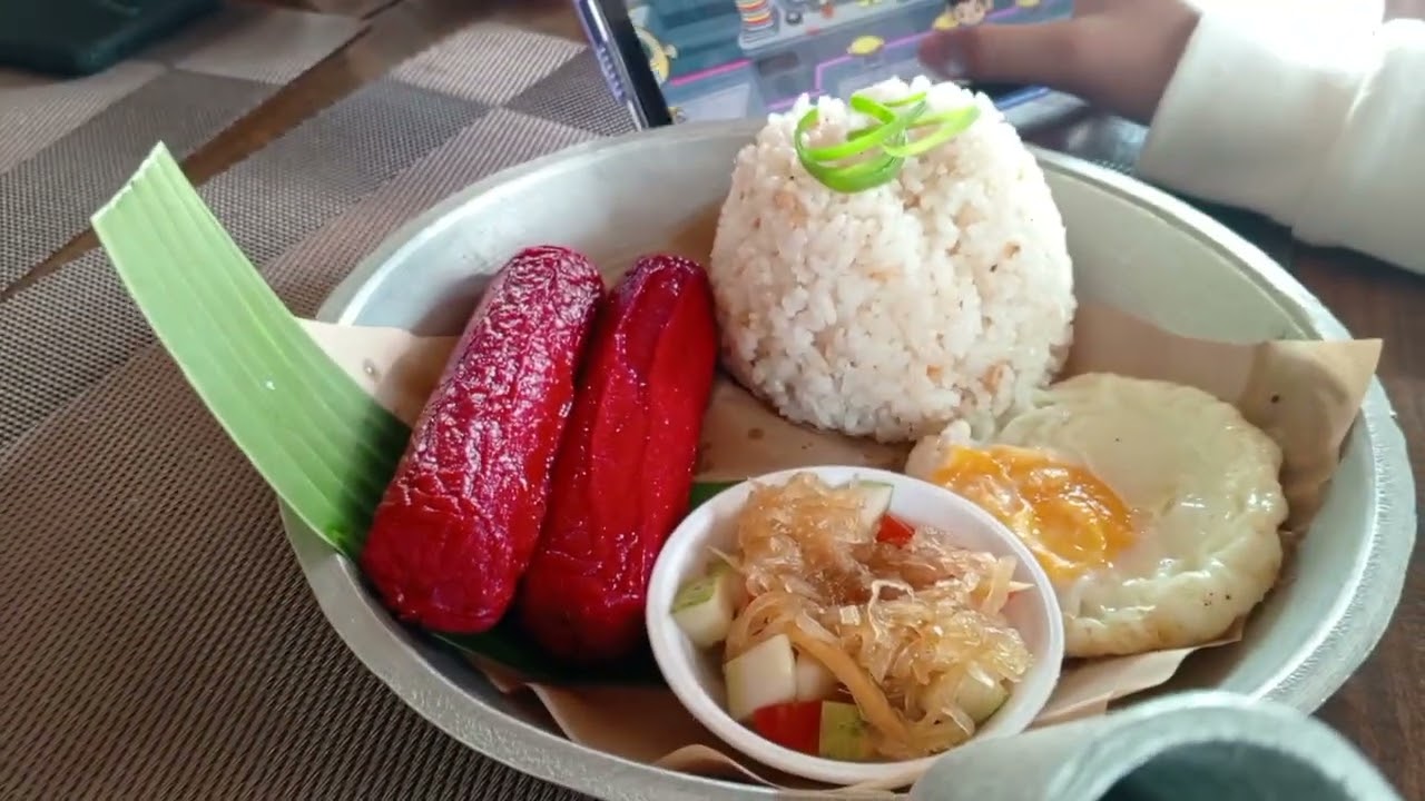 nagutom kami daan kami sa Bayani's Overload Lomi