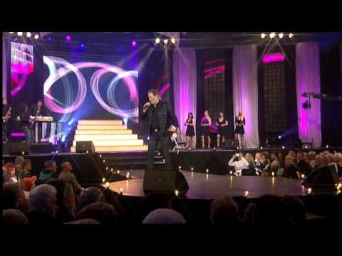 Hèt Schlagerfestival Kerkrade 2010 - Johnny Logan Hold me now (remix)