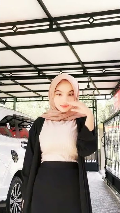 Goyang  tiktok hijab