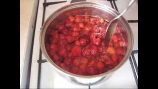 видео Как варить варенье из клубники, рецепты