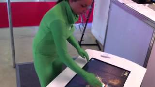 TouchWorld's multitouch table 32 at trade show