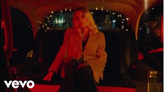 Wolf Alice - Delicious Things (Official Video)