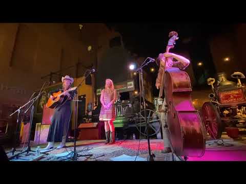 Brennen Leigh, Kelly Willis & Melissa Carper - ‘I Have Met My Love Today’
