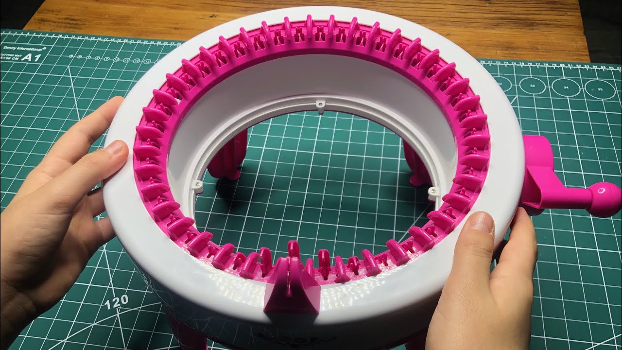 Singer Knitting Machine Review - YouTube