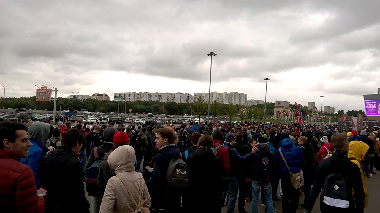 очередь на комиккон COMICCON  Москва 2017