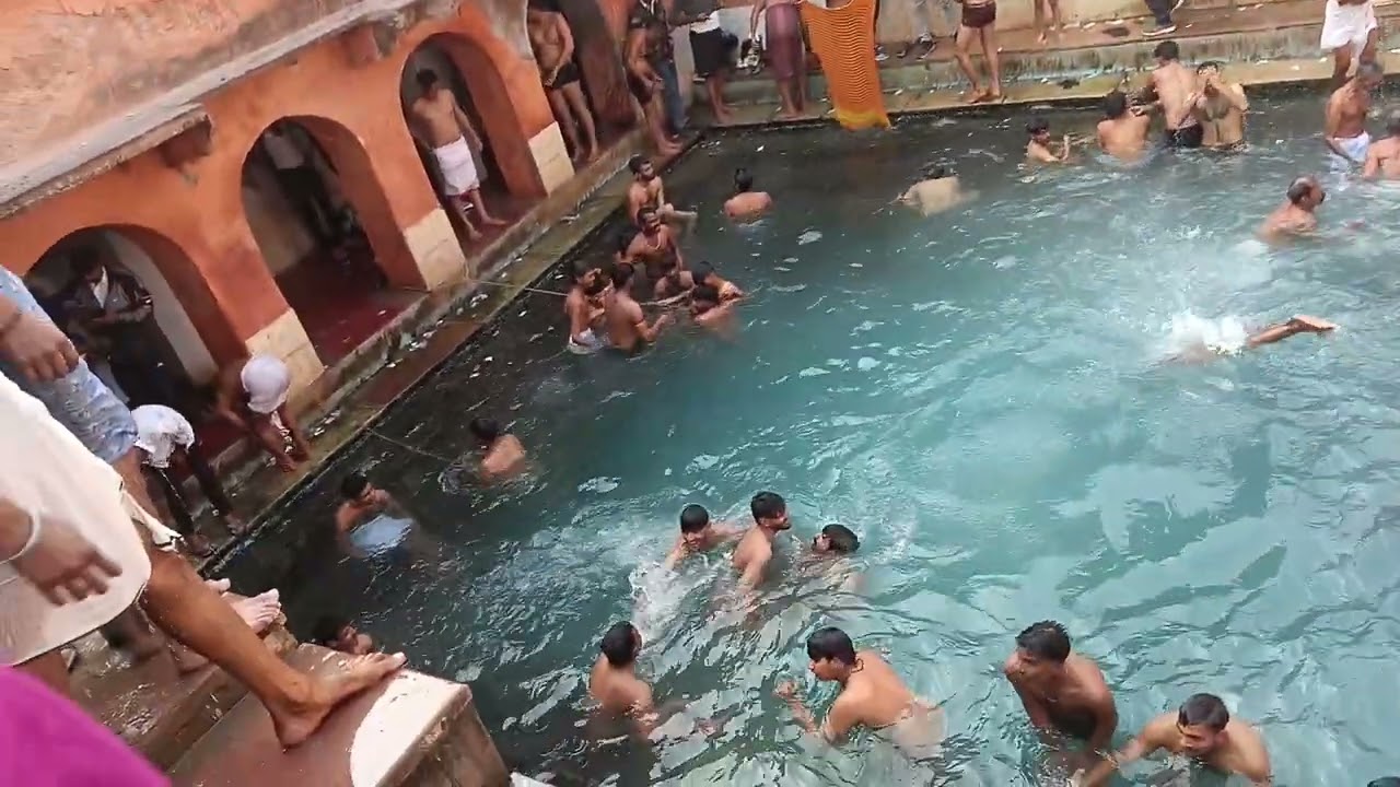 गढ़मोरा जादुई कुंड 