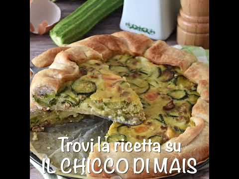 Torta salata di pasta sfoglia con zucchine e salsiccia: ricetta torta rustica semplice e gustosa