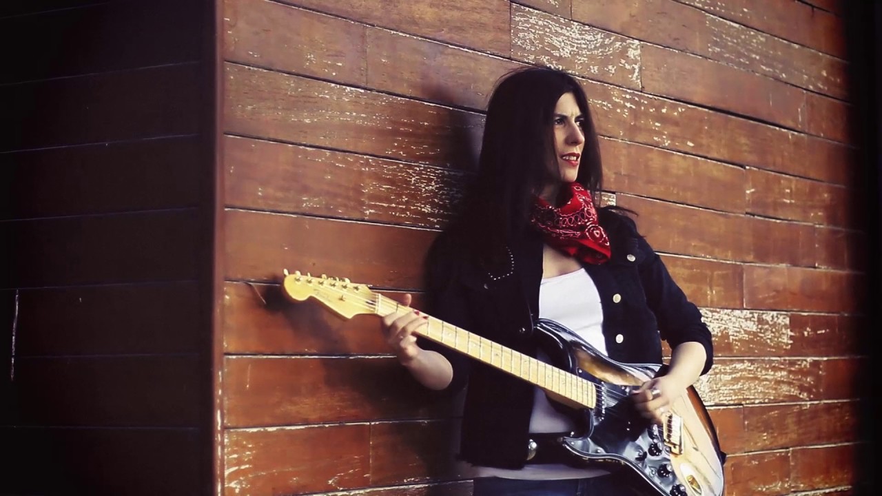 YouTubeでSusan Santos "In Trouble"を視聴 YouTubeでSusan Santos "In Trouble"を視聴