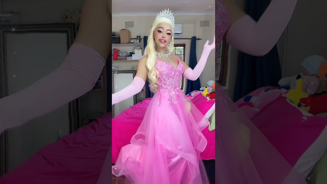 Glinda🤗❤️The most popular 💖#princesssachiko #sachi_hime96 #wickedmovie #glindacosplay