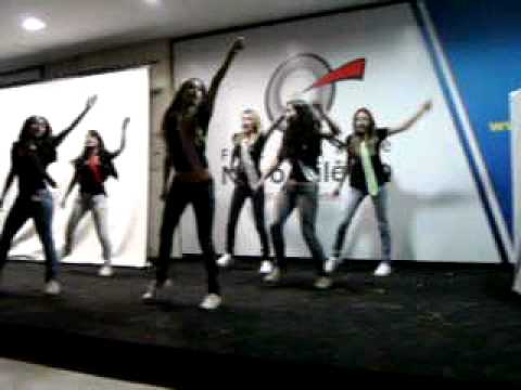 PARODIA 1º B EEEFM FRANCELINA CARNEIRO SETUBAL