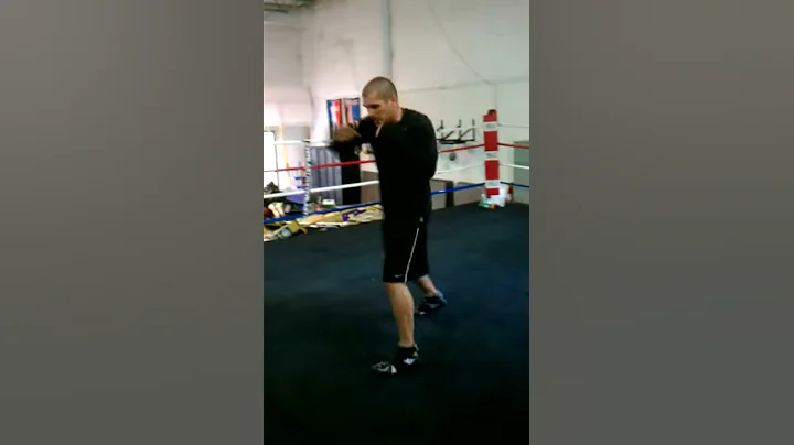 Shadow boxer