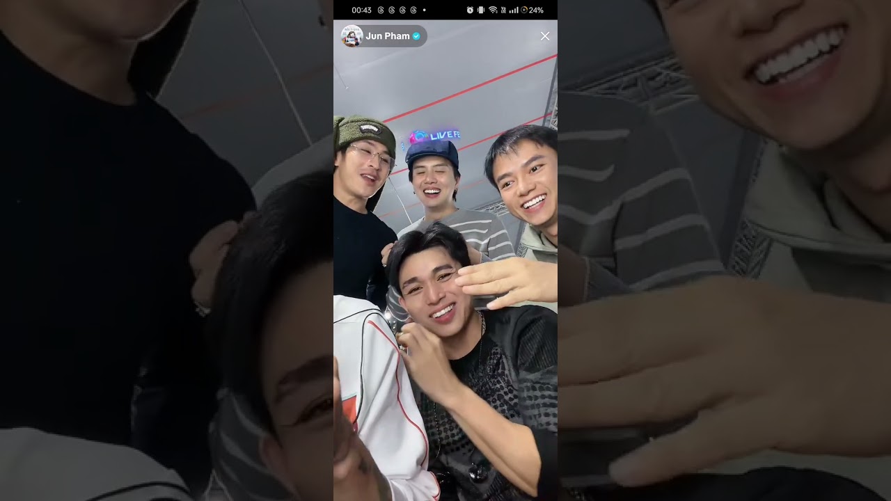 Jun live trước YCONCERT [20.12.2025]