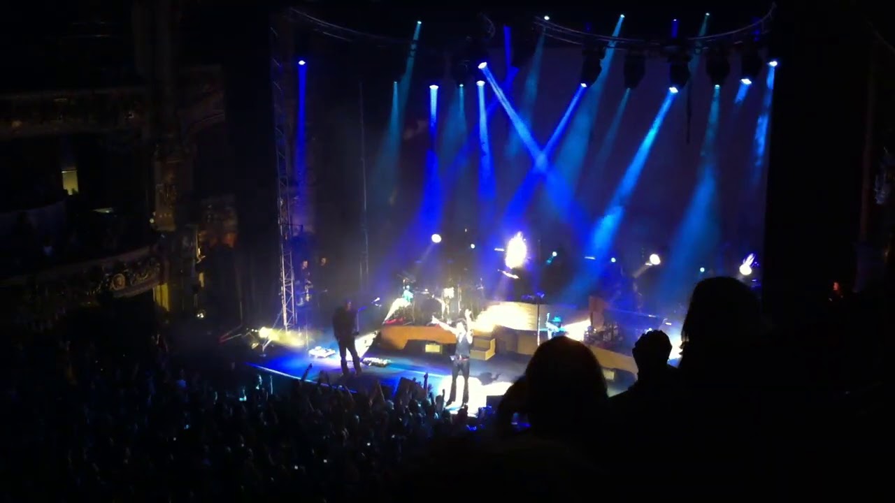 // 2010-12-10 Bunbury, Gran Teatre Liceu, Barcelona // Strangeloving