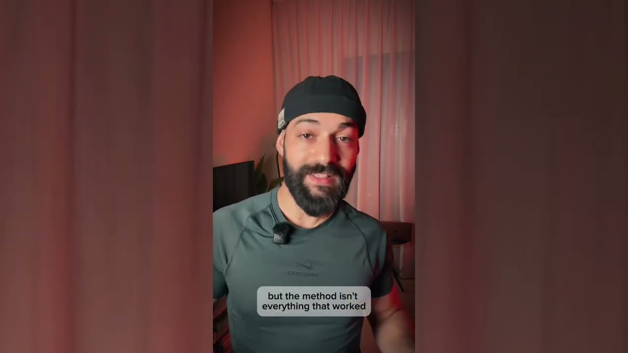 Aymen explaining the 21 Days Body Reset Program