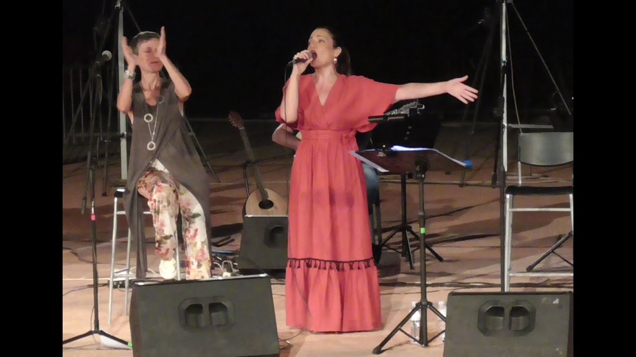 "Εφτά τραγουδια θα σου πω" LIVE (Οι μέλισσες αγριεύουν τις νύχτες)