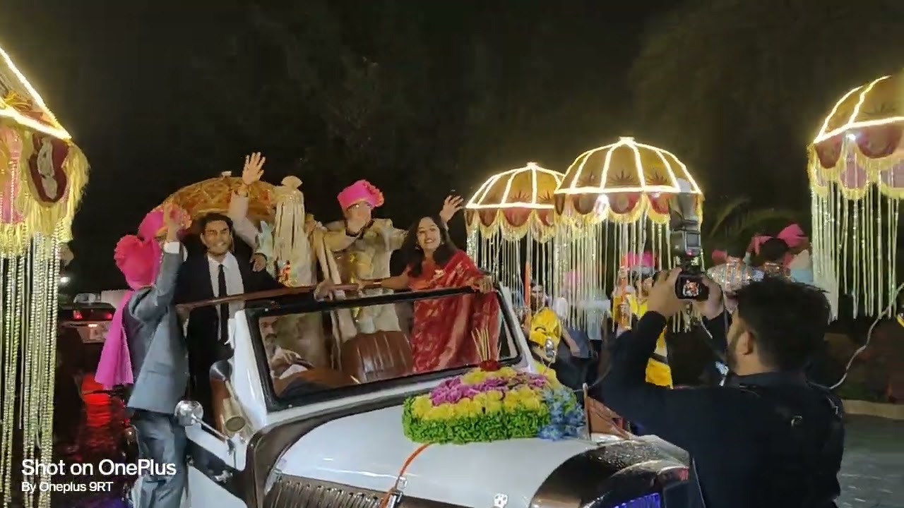 Royal Vintage Car For Royal Wedding Pune/Lonavala/Mahabaleshwar/Goa Service Available
