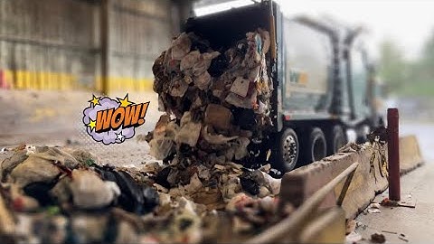 Watch the Pros dump their full Garbage Trucks into the pit. #garbagetruck #garbage