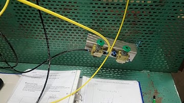 VÉRIN DOUBLE EFFET AVEC FIN DE COURSE