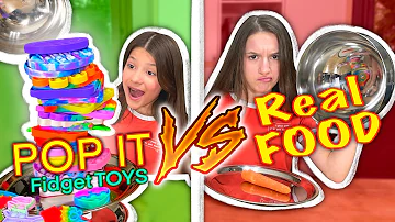 POP IT FOOD VS REAL FOOD (QUI SERA LA PLUS RAPIDE ?)