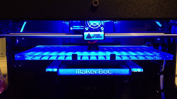 Time-lapse Makerbot Chess piece for Sunfuner