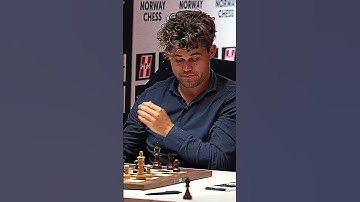 Pragg is WAITING For Magnus Carlsen to RESIGN #chess #shorts