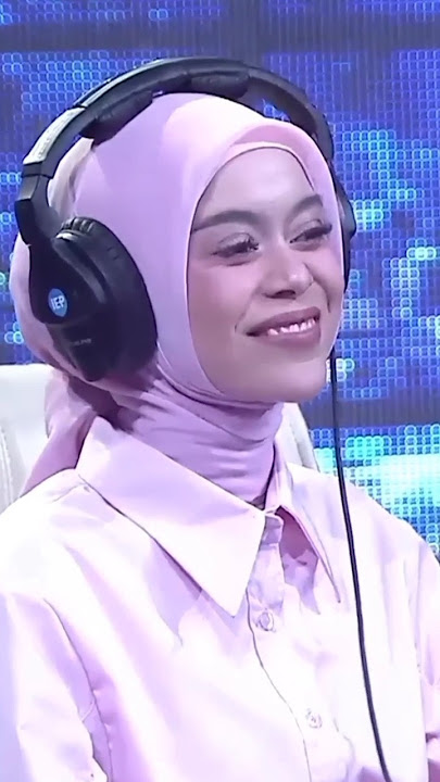 PENAMPILAN SPEKTAKULER PENYANYI DANGDUT 1 INI MEMBUAT LESTI SERTA SEMUA PENONTON BERGOYANG #trending