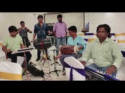 Ravi Jawale banjo playing