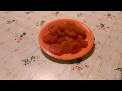 Video: Come essiccare le albicocche per le albicocche secche a casa
