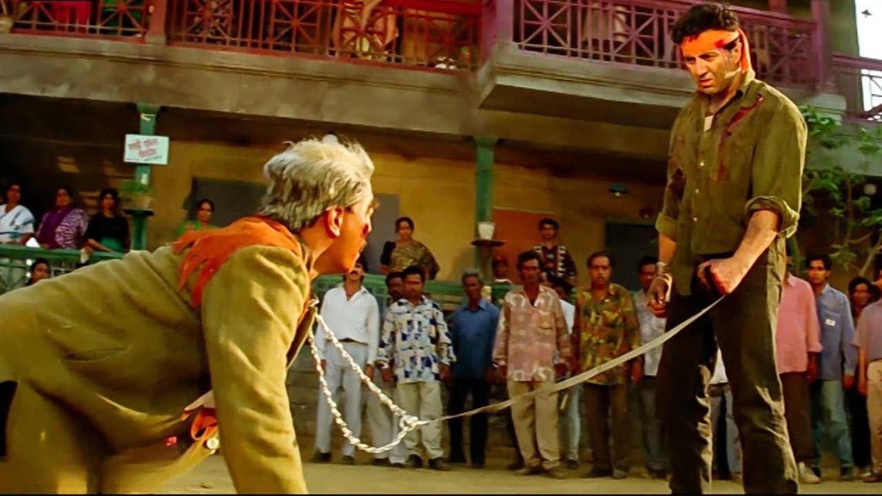 في وسط السوق، ساني ديول أذلّ كاتيا وجعله ككالكلب | مشهد الذروة ( Arabic Dubbed ) - Sunny Deol