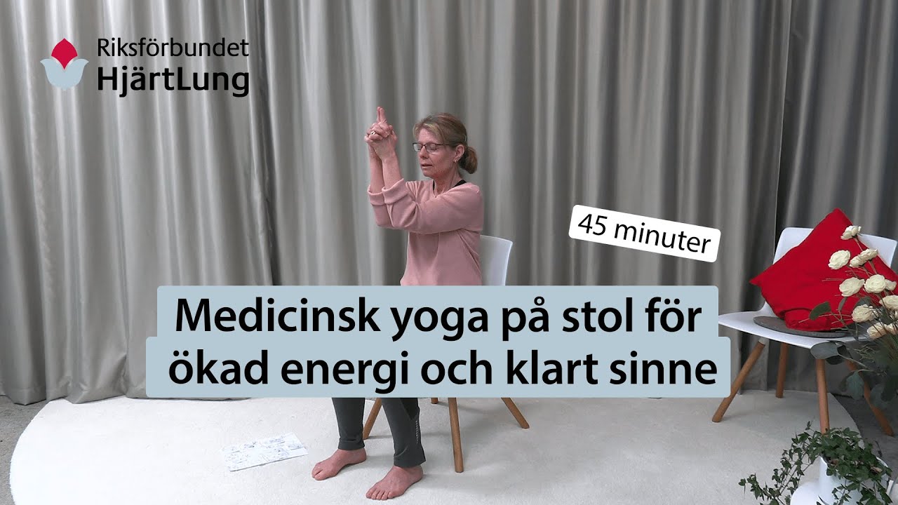 Medicinsk yoga på stol för ökad energi och klart sinne