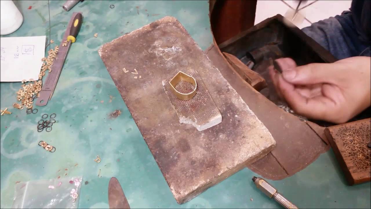 Как сделать кольцо из квадрата со знаком доллара!