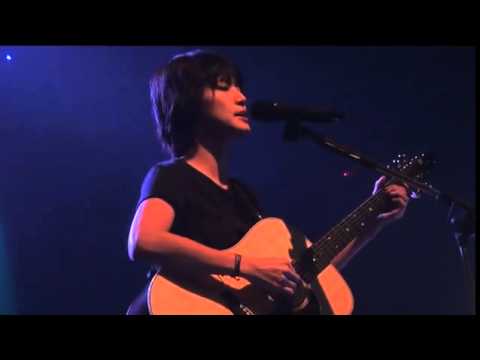 何韻詩開唱激動落淚 緋聞女友鄧九雲台下支持