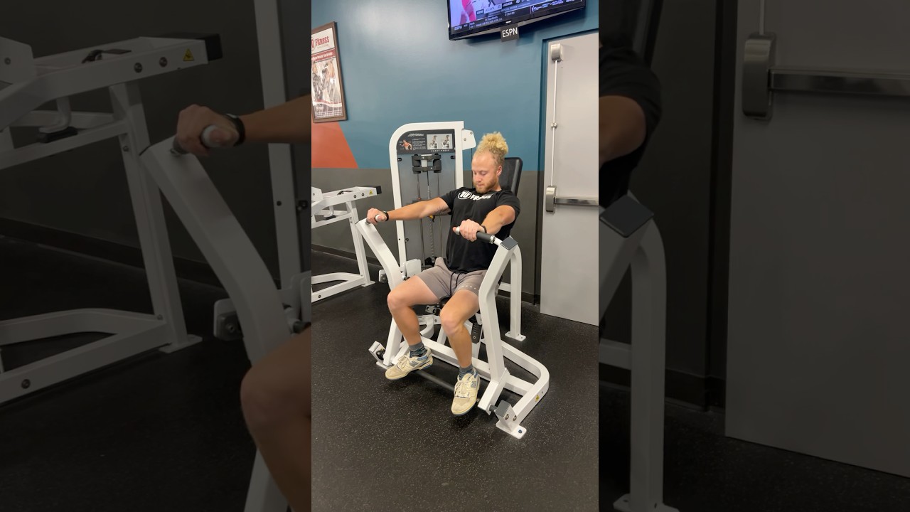 Ver How to use the Life fitness Chest Press machine. no YouTube Ver How to use the Life fitness Chest Press machine. no YouTube