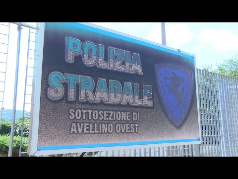Video Avellino. Sventata rapina in autostrada