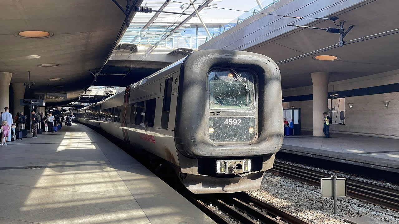 Togtur til Københavns Lufthavn | Train ride to Copenhagen Airport