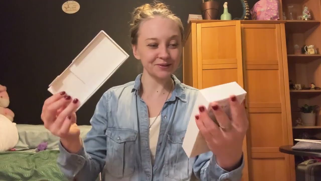 Розпаковка свого подарунка собі 