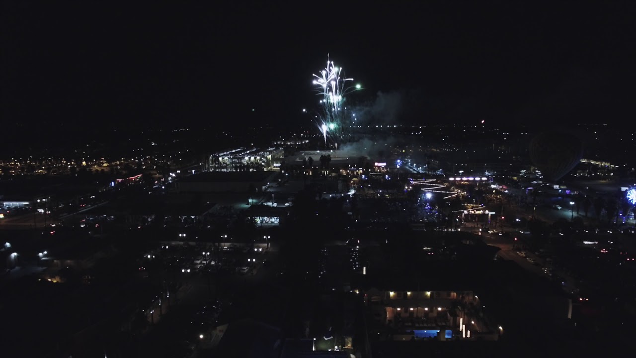 PALM SPRINGS CA. NEW YEARS FIREWORKS 2018 YouTube