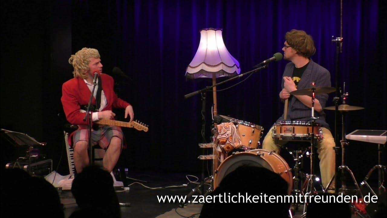 Die bekannte Band Zärtlichkeiten mit Freunden gibt Lebenstipps