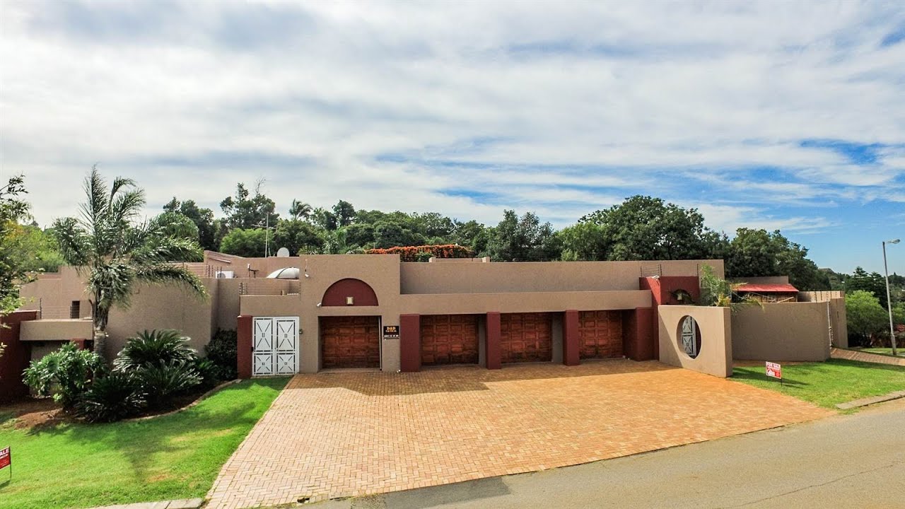 4 Bedroom House for sale in Gauteng Johannesburg Johannesburg South