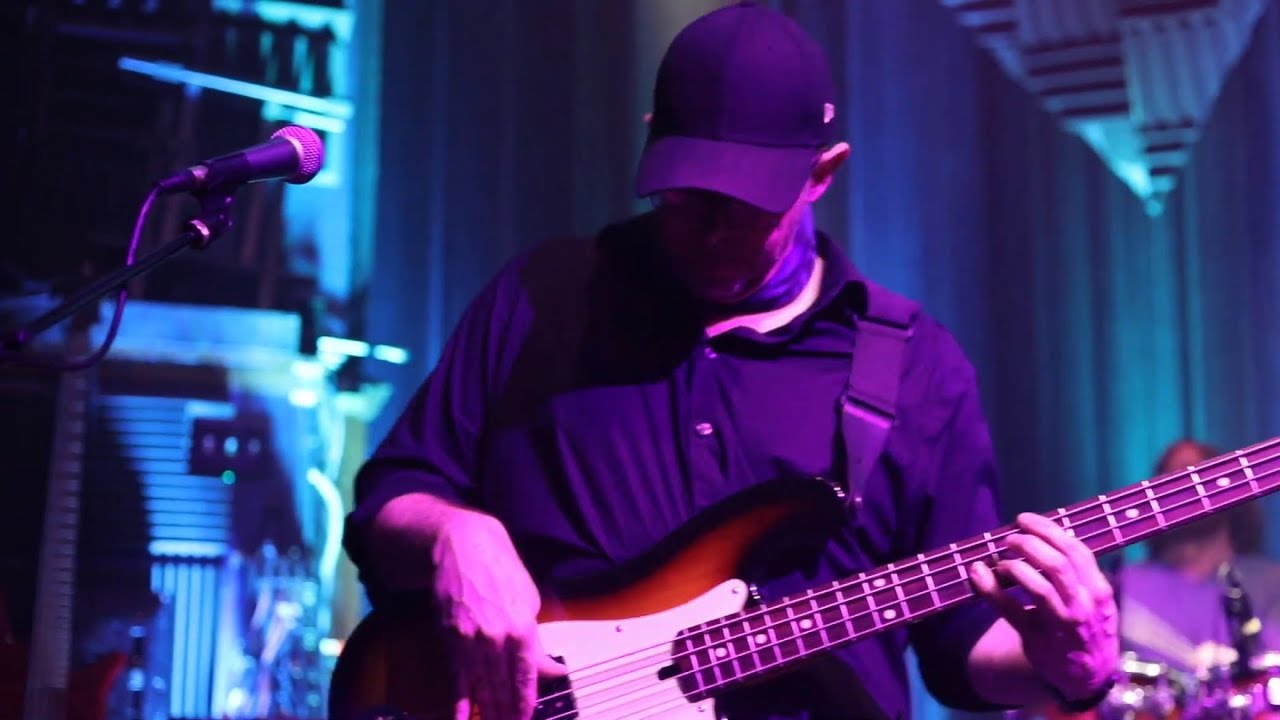 Covington Groove Live at Even Flow Stratus Cover