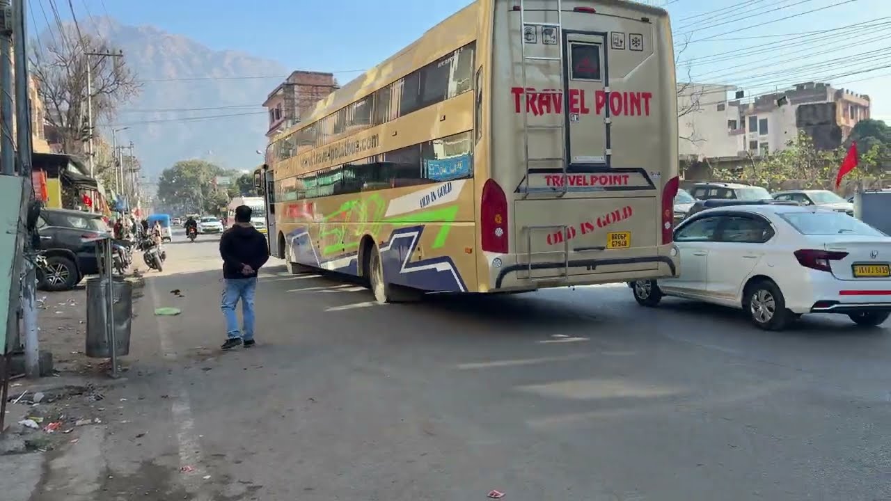 कटरा का Best सस्ता होटल | Vaishno Devi यात्रा का पूरा पैसा वसूल | Hotel In Katra | Travel Vlog Yatra