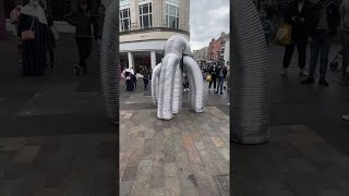 Tubes Dance During Arts Festival || ViralHog