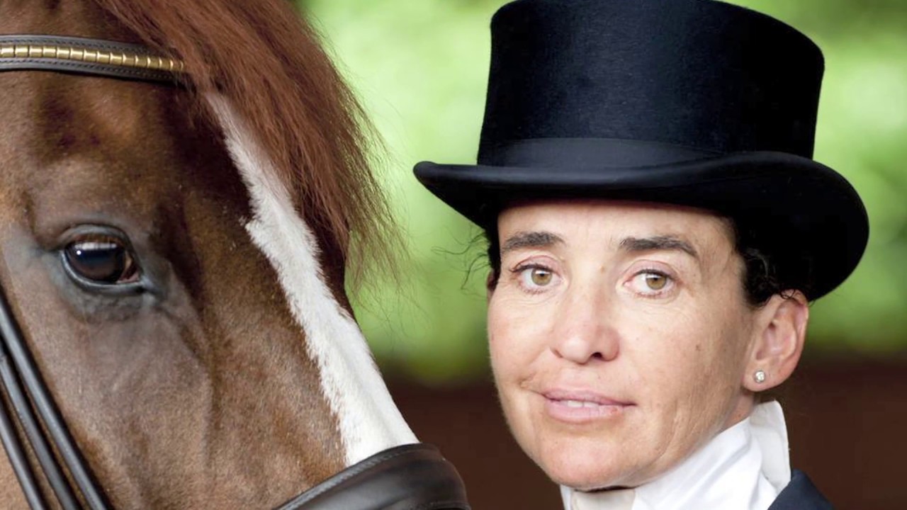 Vídeo de presentación de Dña. Beatriz Ferrer Salat - Gala FPDE 2016