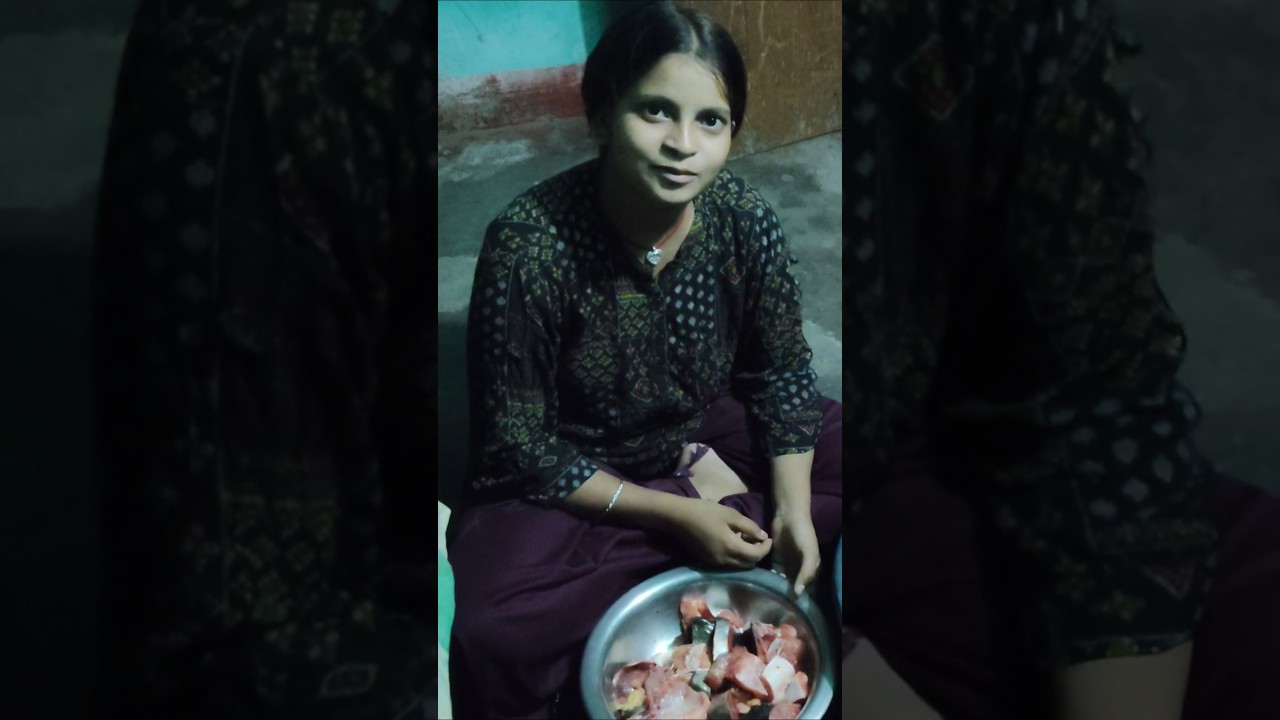 मेरी मां बाजार से मछली और सब्जियां खरीदकर लाई है 😲😲