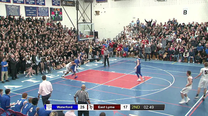 Dev Ostrowski dunk in ECC final